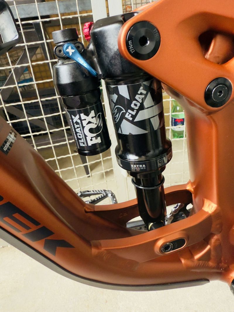 Trek Fuel Ex 8 XT gen 6 vel. M/L