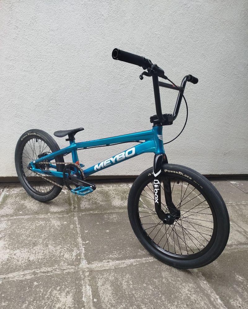 MEYBO Superclass