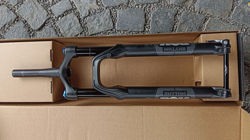 vidlice FOX 2024 PERFORMANCE ELITE 34 a RockShox Recon RL 130mm