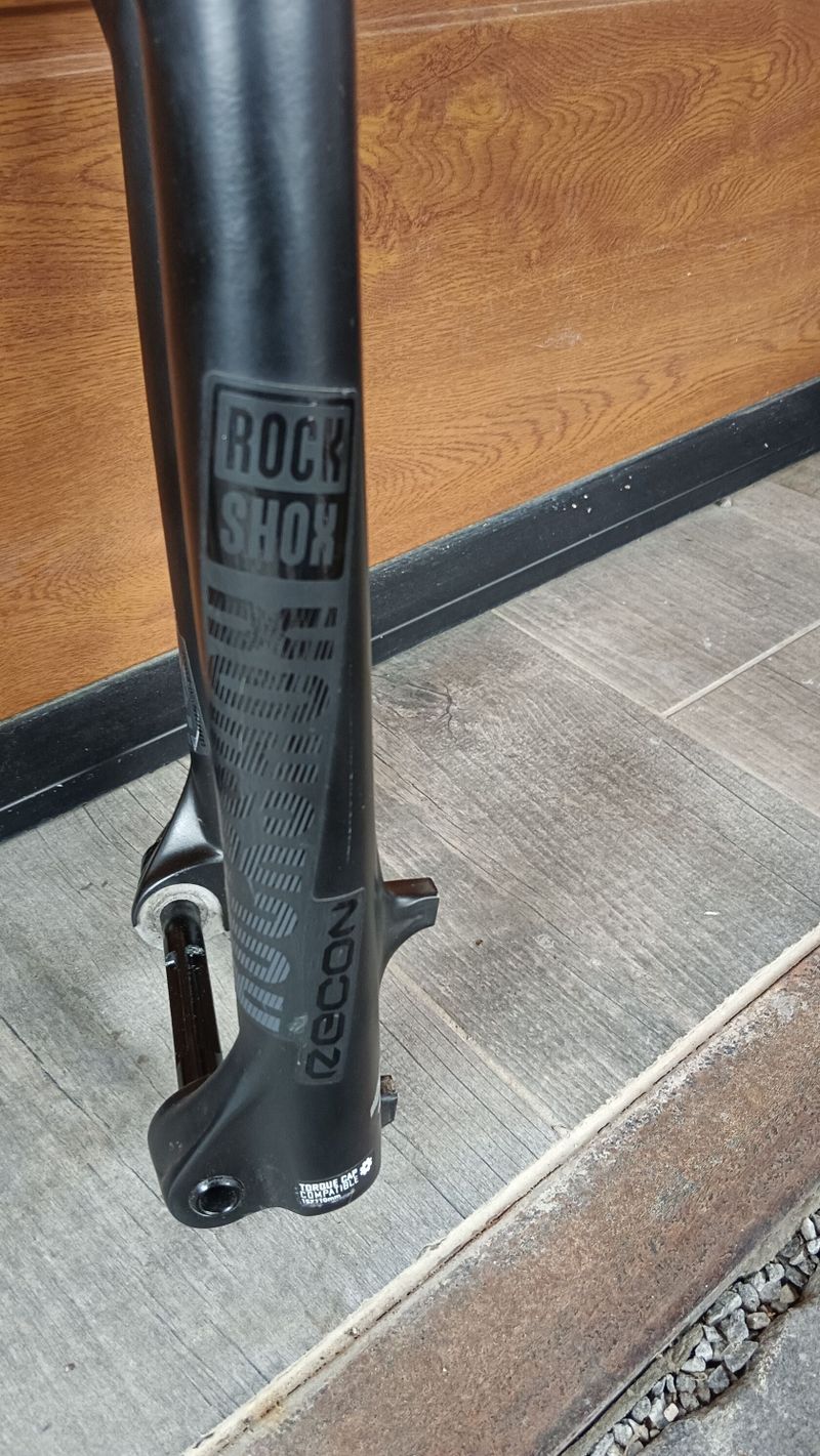 vidlice FOX 2024 PERFORMANCE ELITE 34 a RockShox Recon RL 130mm