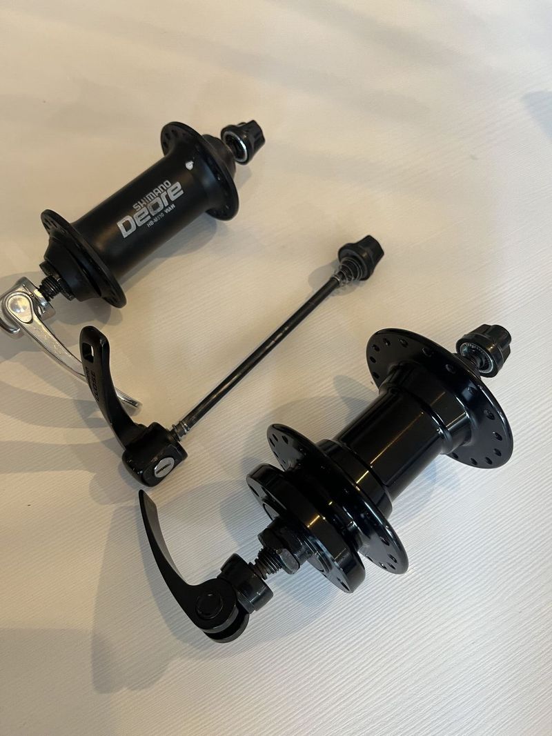 Přední náboje – Shimano Deore (V-brzdy) + náboj 36 děr na kotouč
