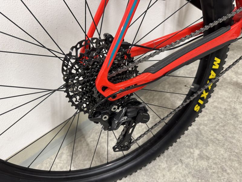 Prodám Specialized Epic Hardtail Alloy 2017 – velikost M – zánovní stav