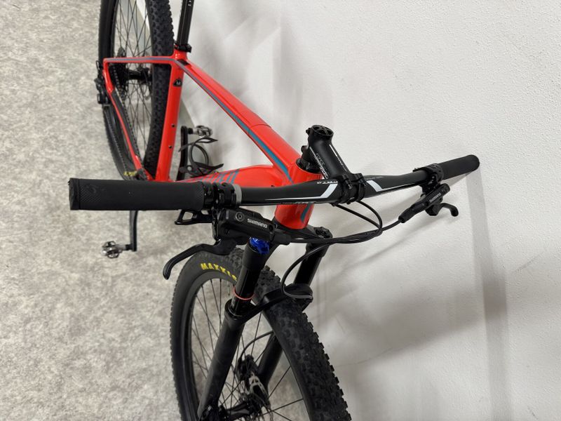 Prodám Specialized Epic Hardtail Alloy 2017 – velikost M – zánovní stav