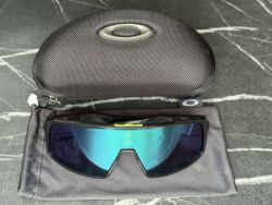 Oakley Sutro Jade