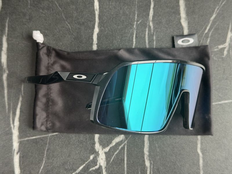 Oakley Sutro Jade