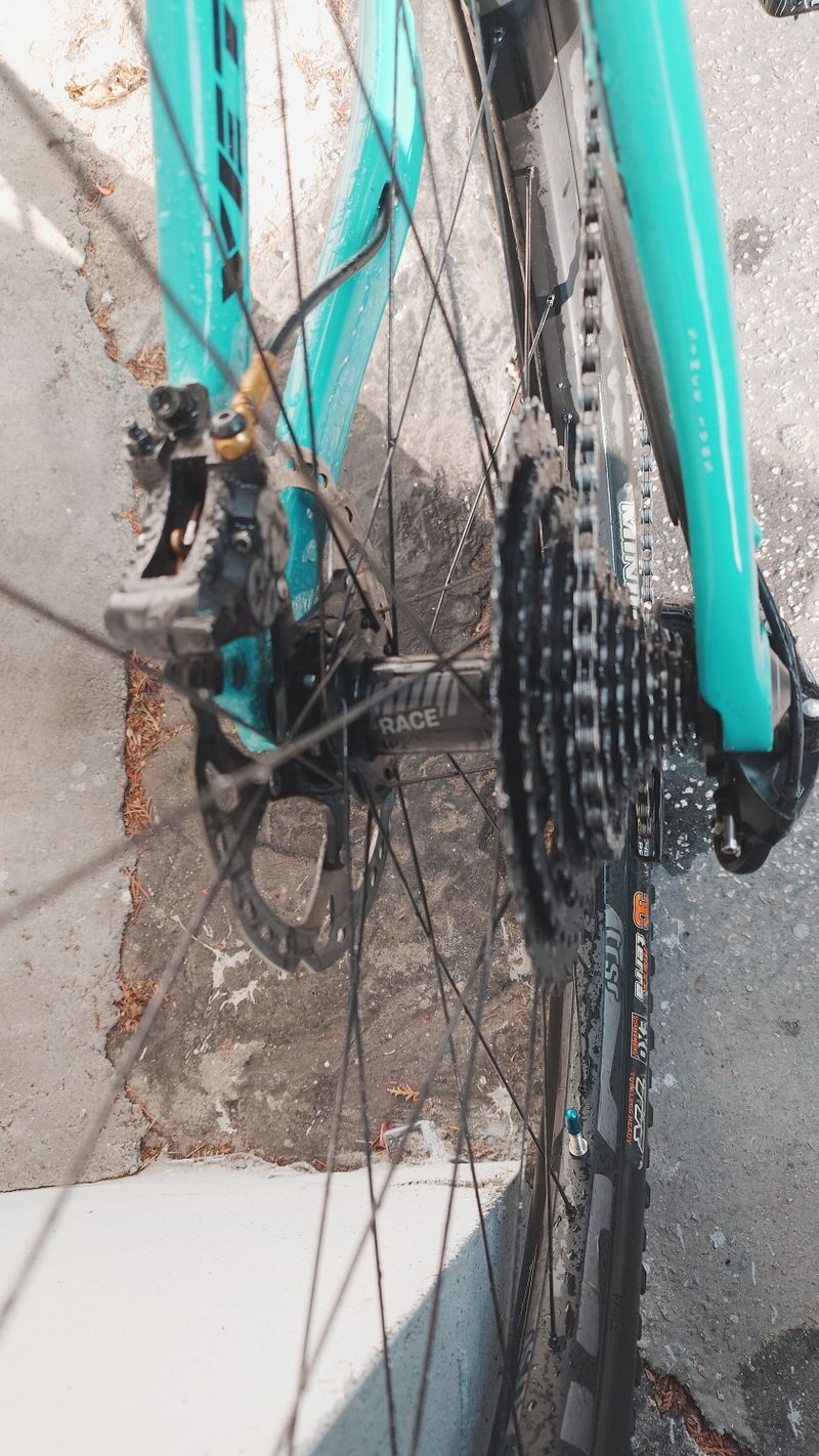 Yeti Sb150 Turq Large