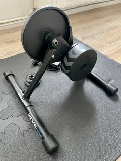 Wahoo Kickr Core Zwift Cog+Podložka+1 year Zwift