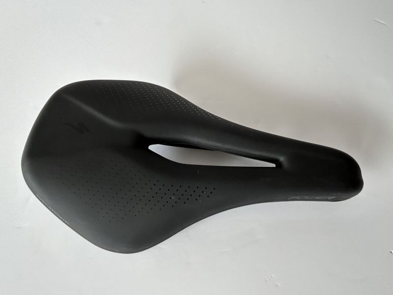 Nové sedlo Specialized Body Geometry POWER sport 143 mm