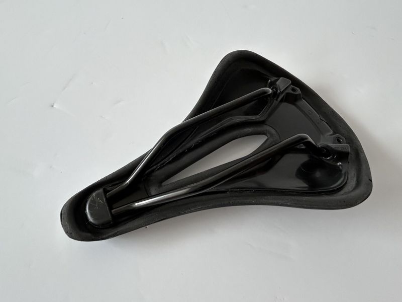 Nové sedlo Specialized Body Geometry POWER sport 143 mm