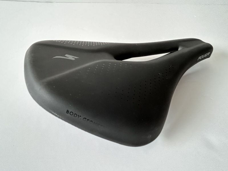 Nové sedlo Specialized Body Geometry POWER sport 143 mm