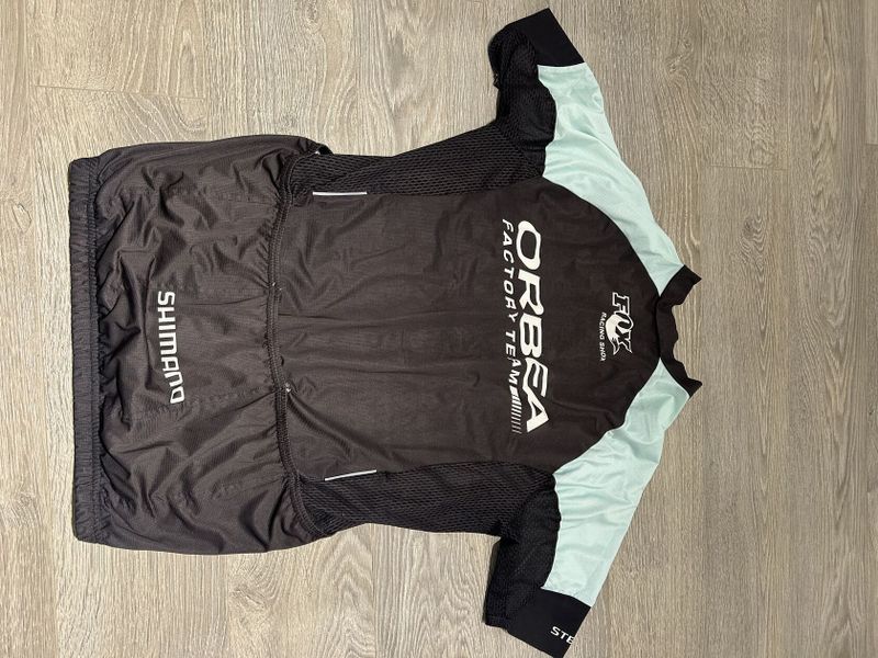 Orbea cyklistický set dres kalhoty bunda