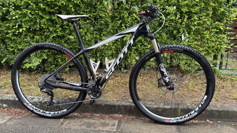 Scott Scale 910