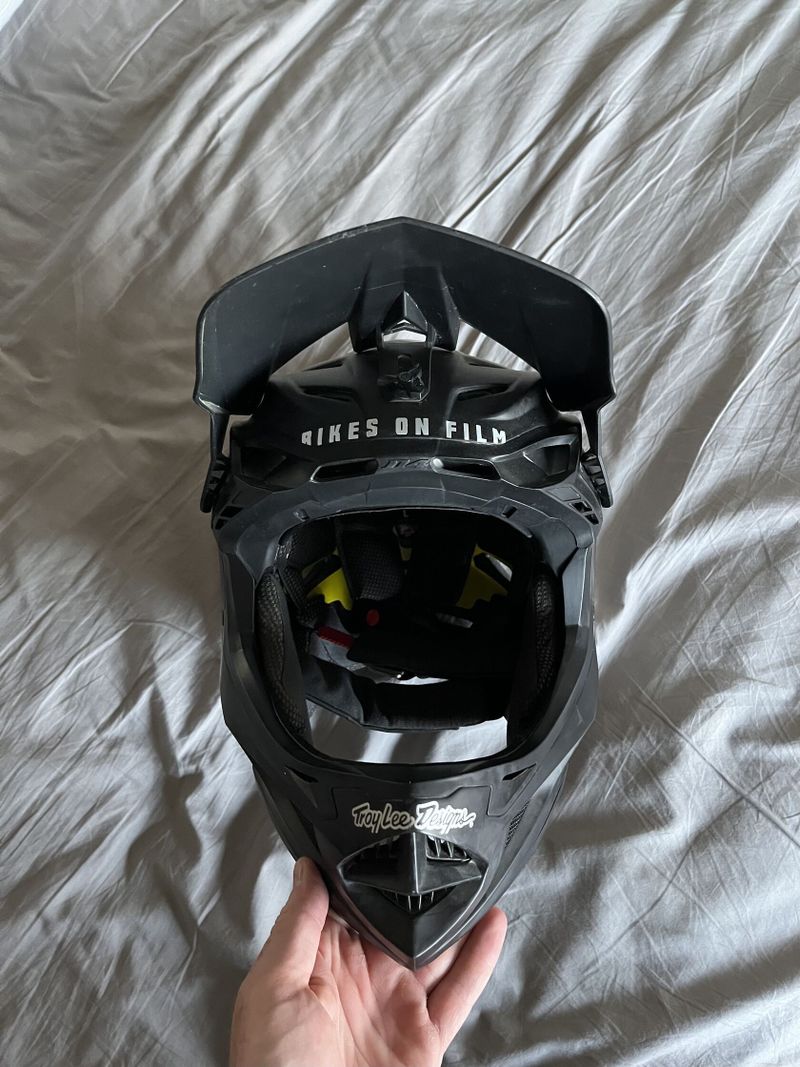 helma Troy Lee Designs D4 (58-59)