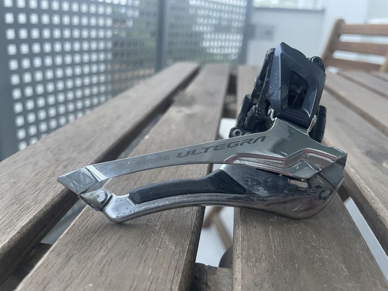 Prodám rok ježděný presmyskač Shimano Ultegra FD-R8000BL 