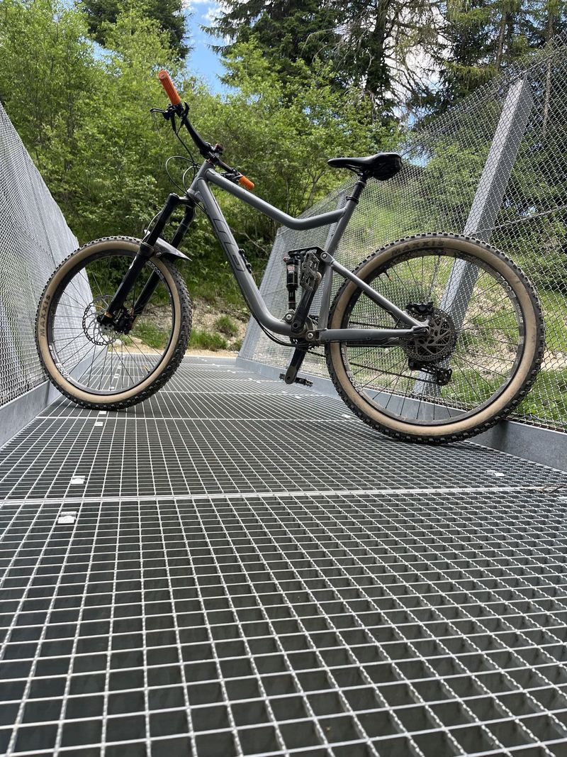 Rb bike rám