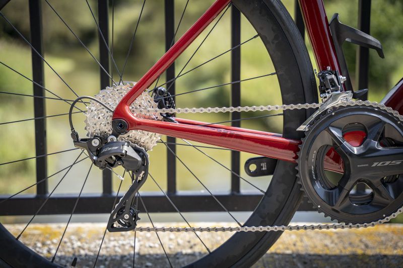 Giant Propel Advanced 2 Pure Red 2024 L