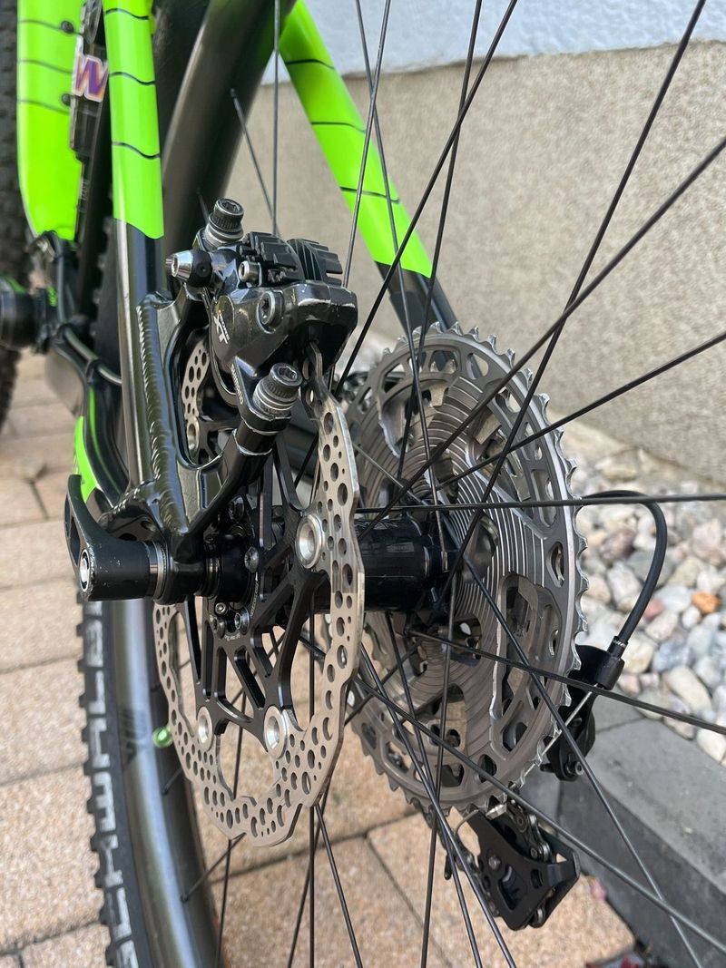 Giant Reign Advanced Carbon
