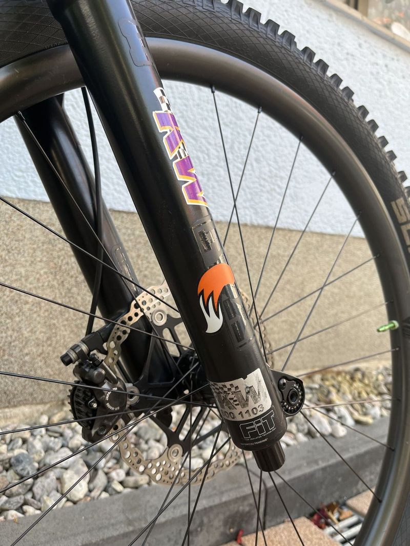 Giant Reign Advanced Carbon