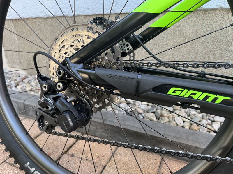 Giant Reign Advanced Carbon