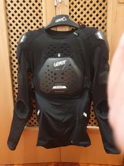 Leatt 3DF AirFit Hybrid Body Protector