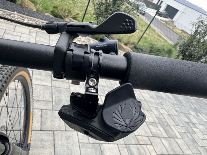 Canyon Lux CF7
