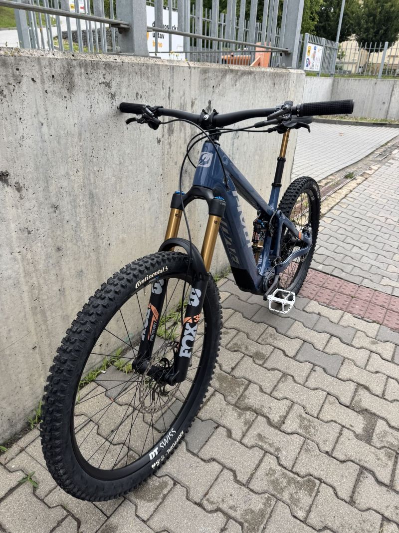 Pivot Shuttle LT PRO X0 2025