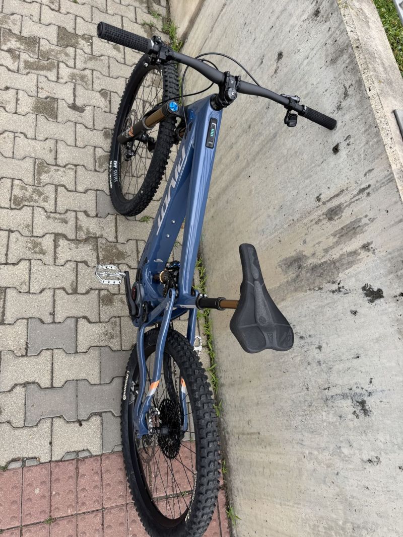 Pivot Shuttle LT PRO X0 2025