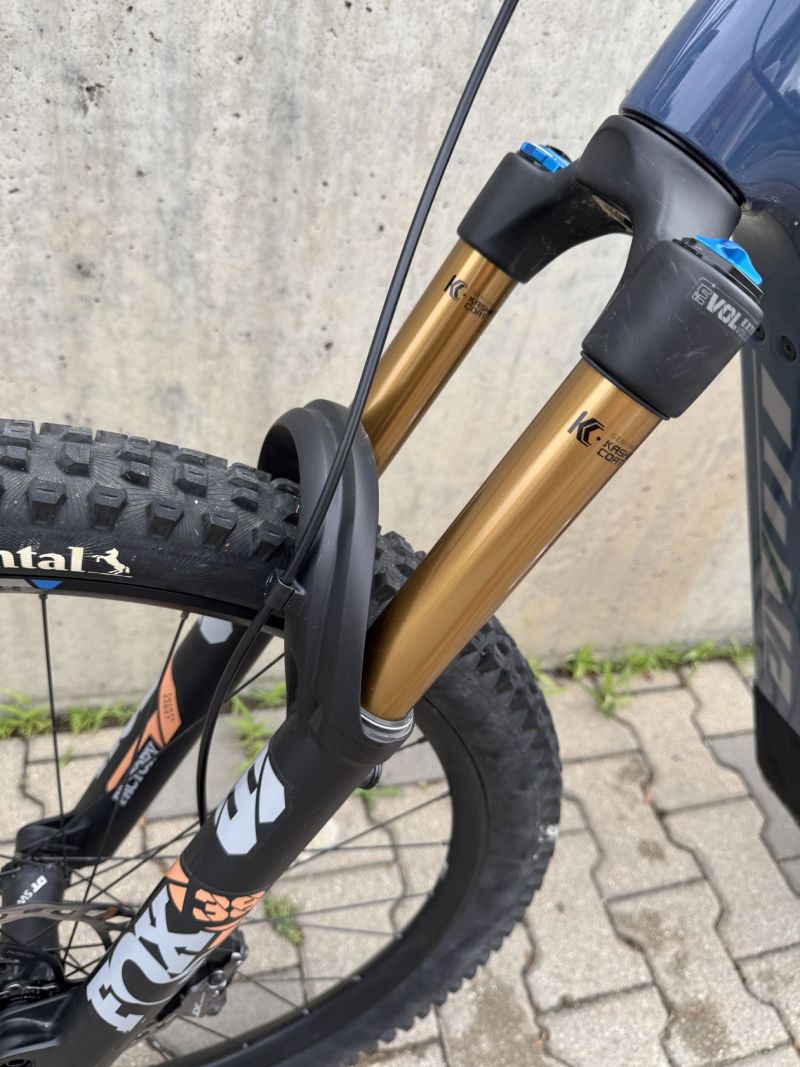 Pivot Shuttle LT PRO X0 2025