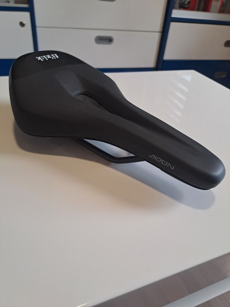 2x NOVÉ sedlo Fizik Antares R5 a Aidon