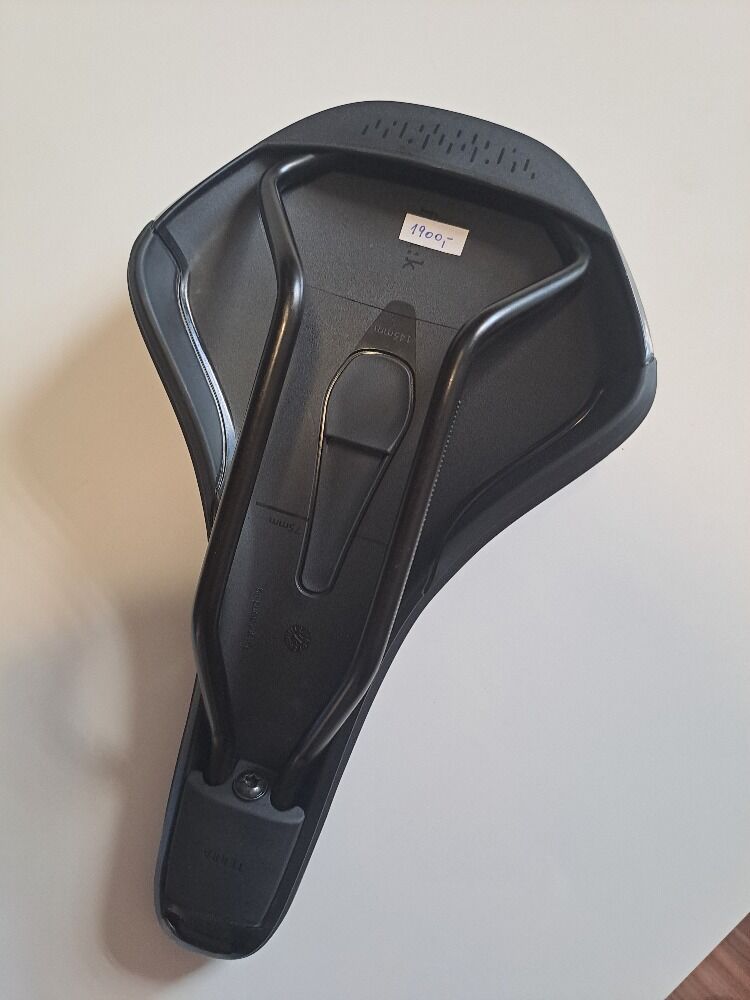 2x NOVÉ sedlo Fizik Antares R5 a Aidon