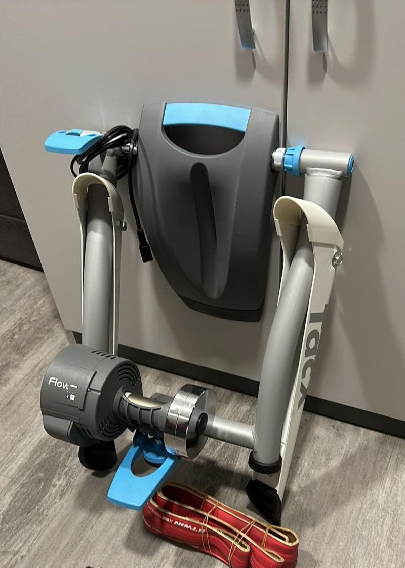 Trenažér Tacx Flow T2240