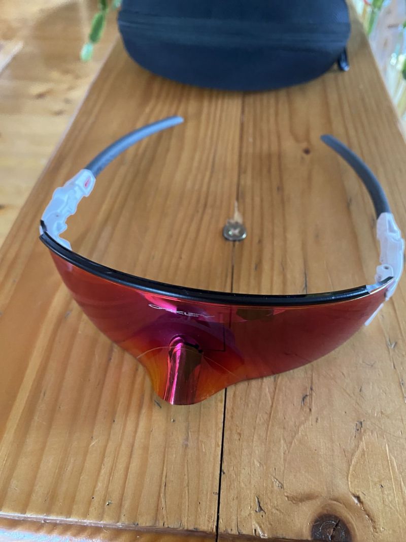 Prodám nepoškrábané brýle oakley