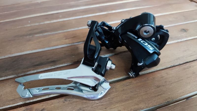 Přehazovačka a přesmykač Shimano 105 (2x11 speed)