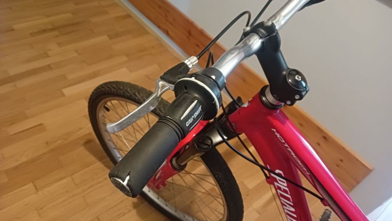 Specialized Hotrock 24