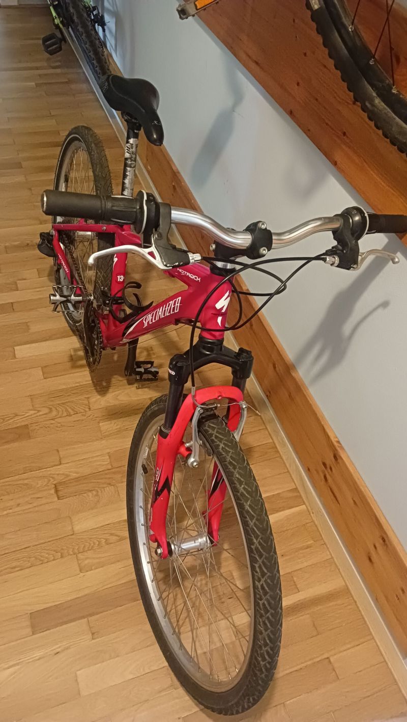 Specialized Hotrock 24