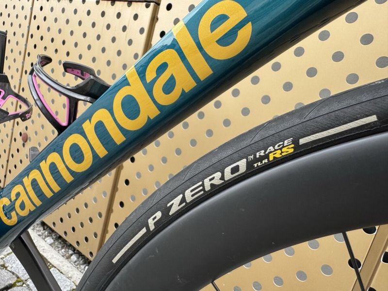 Cannondale SUPERSIX EVO CARBON 2 - Ultegra Di2 - Nesériový - velikost 51 - S