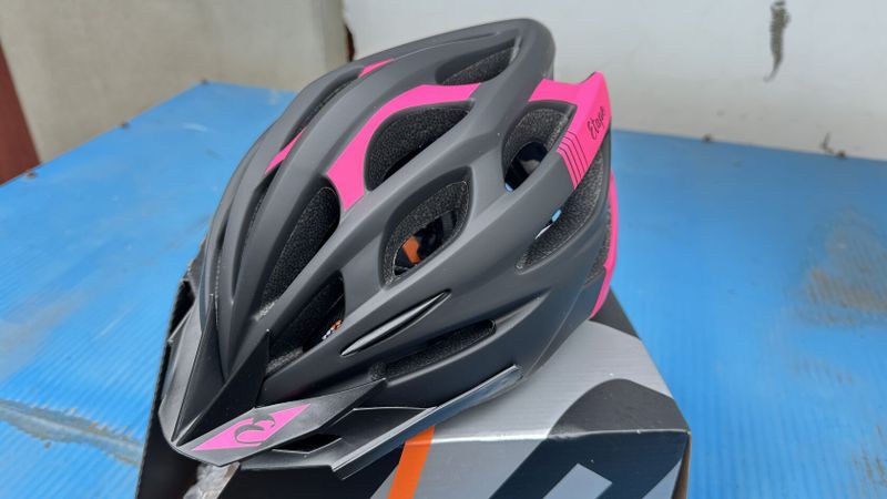 Nová cyklo helma