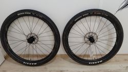 Zapletená kola Giant XCT