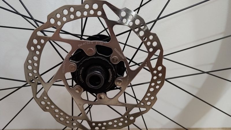 Zapletená kola Giant XCT