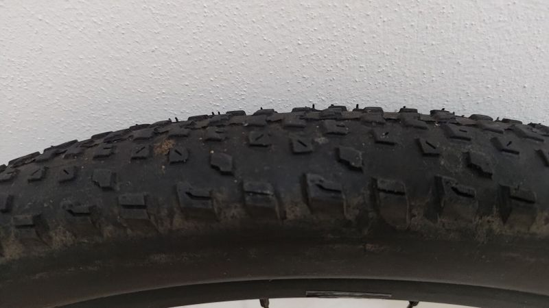 Zapletená kola Giant XCT
