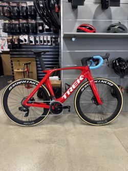 Trek Madone SLR Gen7 PROJECTONE VIPER RED