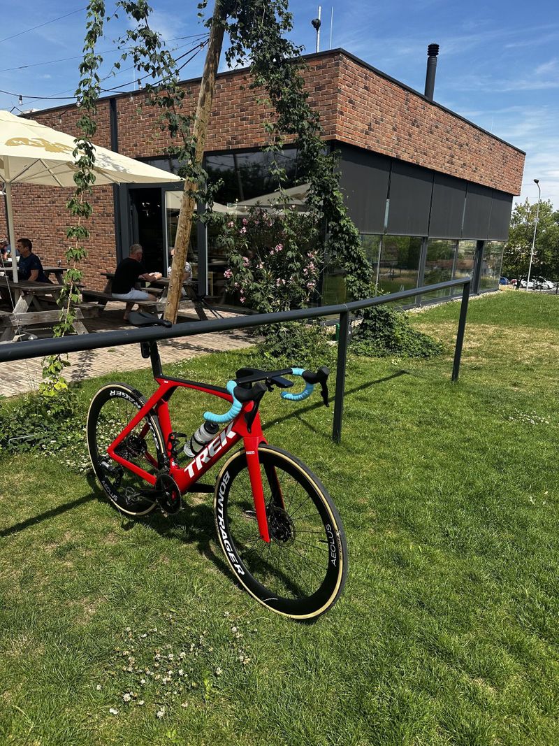 Trek Madone SLR Gen7 PROJECTONE VIPER RED