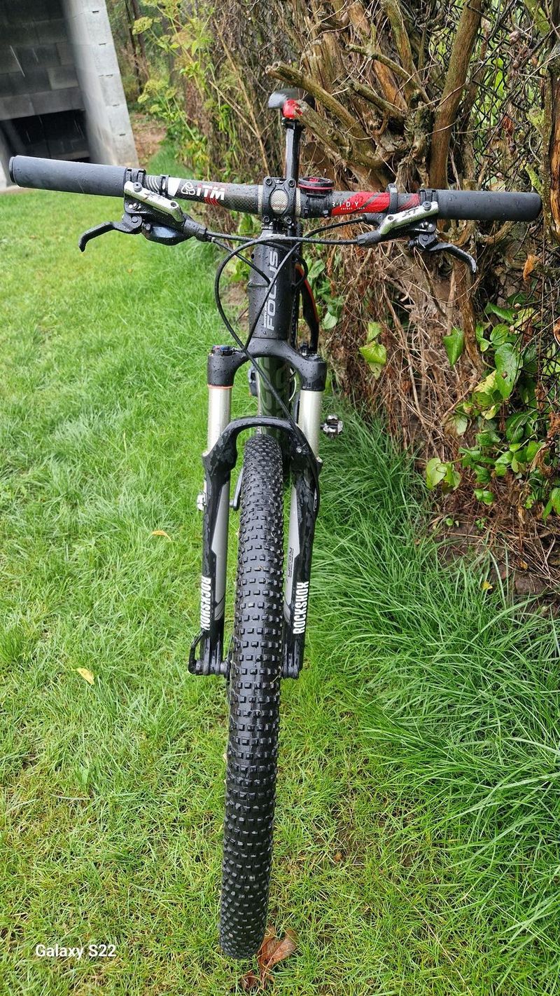Focus Raven, karbon, 2roky stará sada SRAM GX (téměř nejetá)
