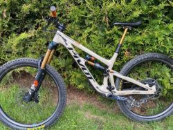 Pivot Firebird X01