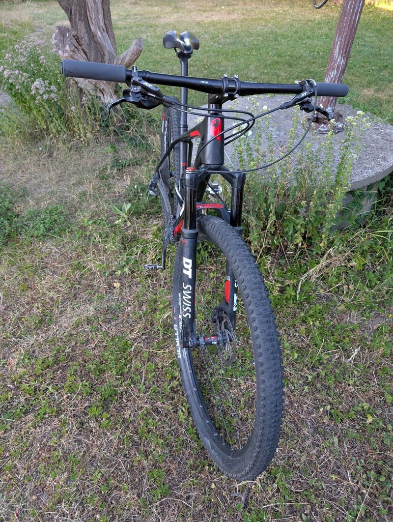 Karbonové horské kolo Superior Team Elite 2017 velikost M (170-185cm) se sadou Sram GX Eagle 12s