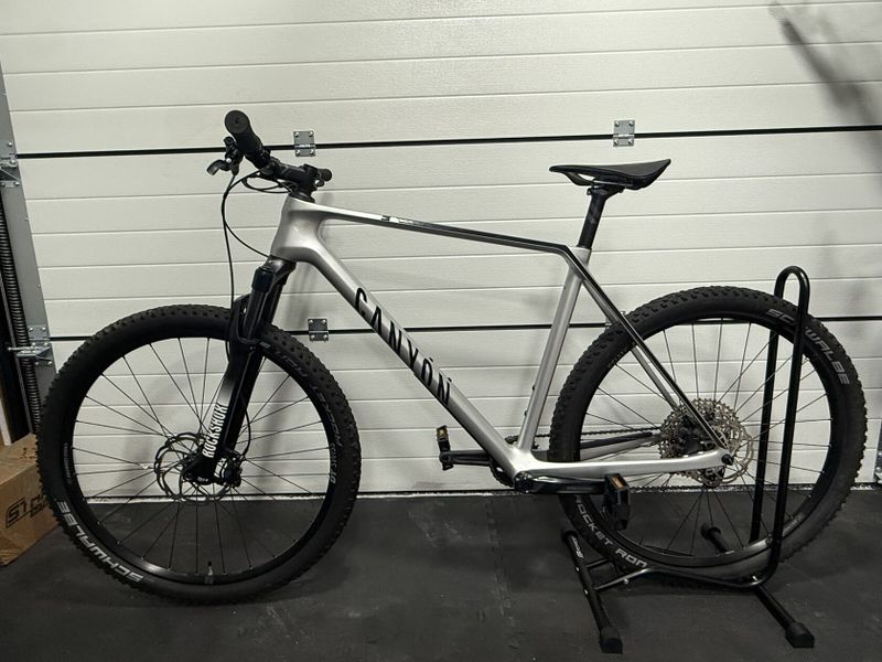Canyon Exceed CF 5