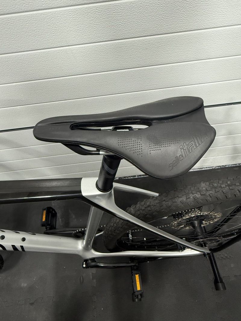 Canyon Exceed CF 5