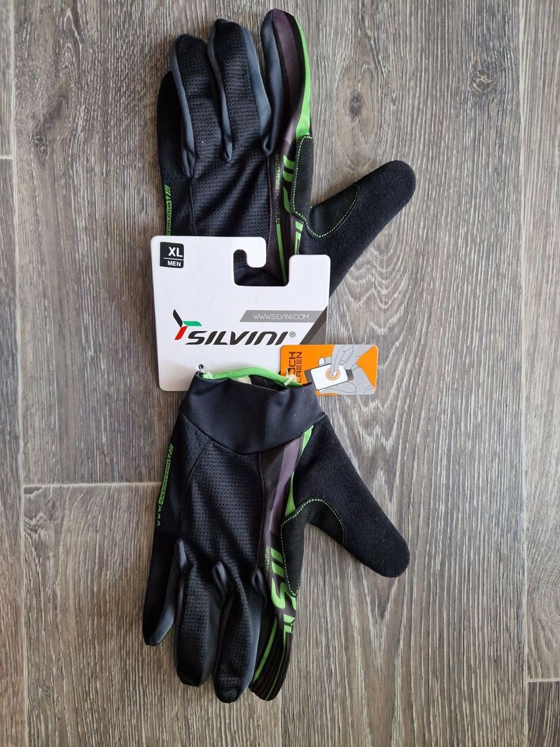 NOVÉ Rukavice SILVINI Gattola black XL