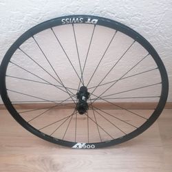 Prodám zadní kolo DT Swiss X1900 Boost