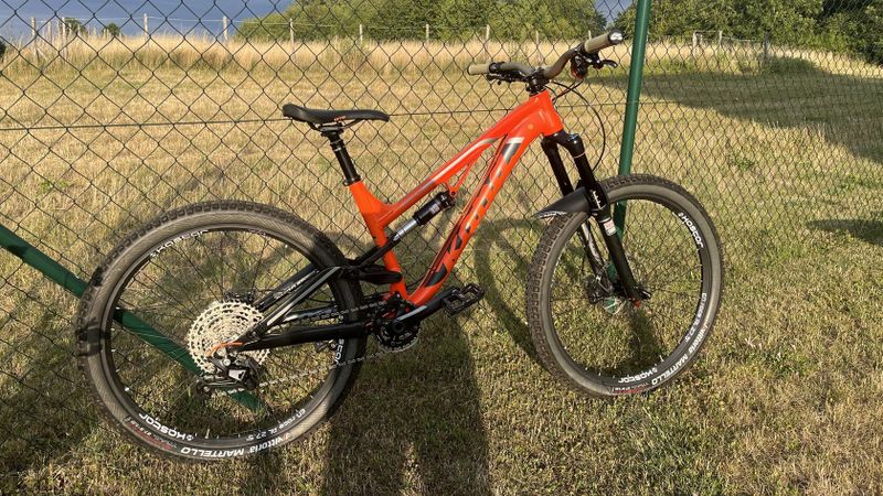 Kona Process 153A vel.M